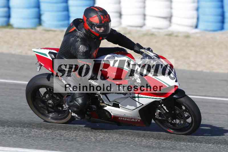 /Archiv-2025/02 28.-31.01.2025 Moto Center Thun Jerez/gruen-green/92